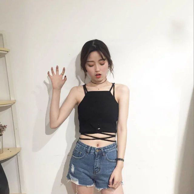 縮圖：d077 綁帶短款性感吊帶衫