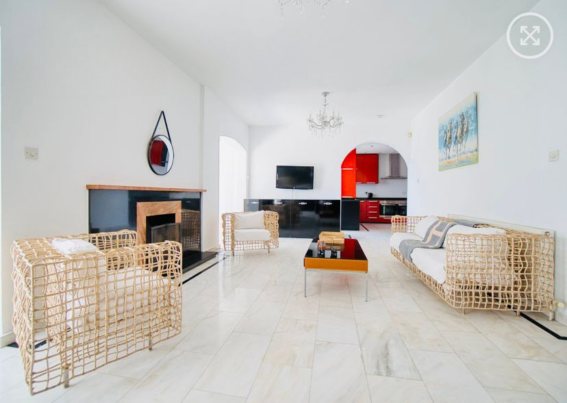 5-Bedroom Villa in Pegeia