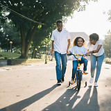 child-couple-cyclist-1128318.jpg