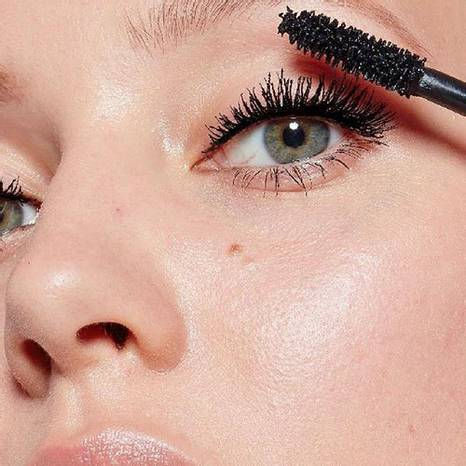 Miniatura: L´OREAL AIR VOLUME MÁSCARA BLACK