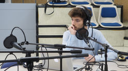 Víctor Collell escuchando a Manuel