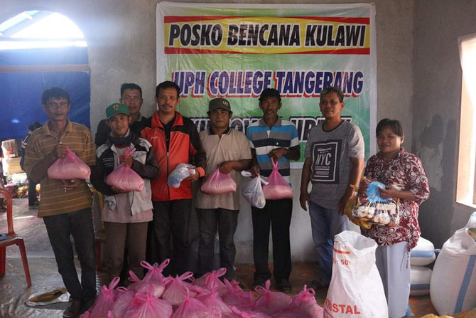 Aksi Kemanusiaan UPH College untuk Korban Gempa dan Tsunami di Palu