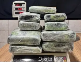 Mulher é presa pela PF ao desembarcar com 13 kg de skunk no Aeroporto de Porto Velho
