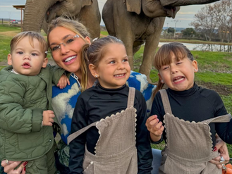 Passeio em família! Virginia mostra mais registros de safari com os filhos em Madri