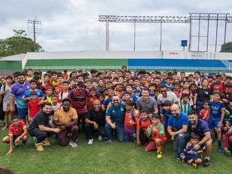 Jovens acreanos embarcam para avaliação no athletico paranaense com apoio do senador Alan Rick