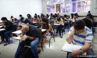 Encceja acontece no próximo domingo; veja como consultar o local da prova