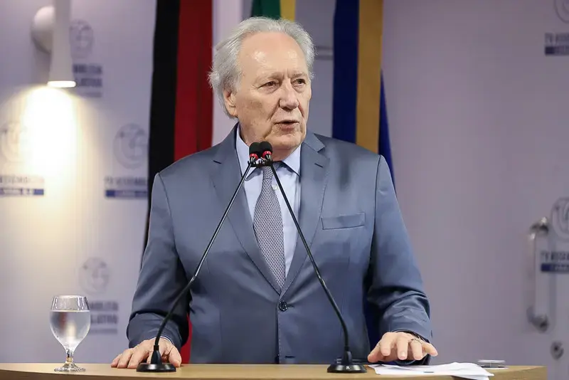 Ex-ministro argumenta que Supremo já está sujeito a outras legislações e vê proposta de Fachin como complementação. (Foto: Tom Costa/MJSP)