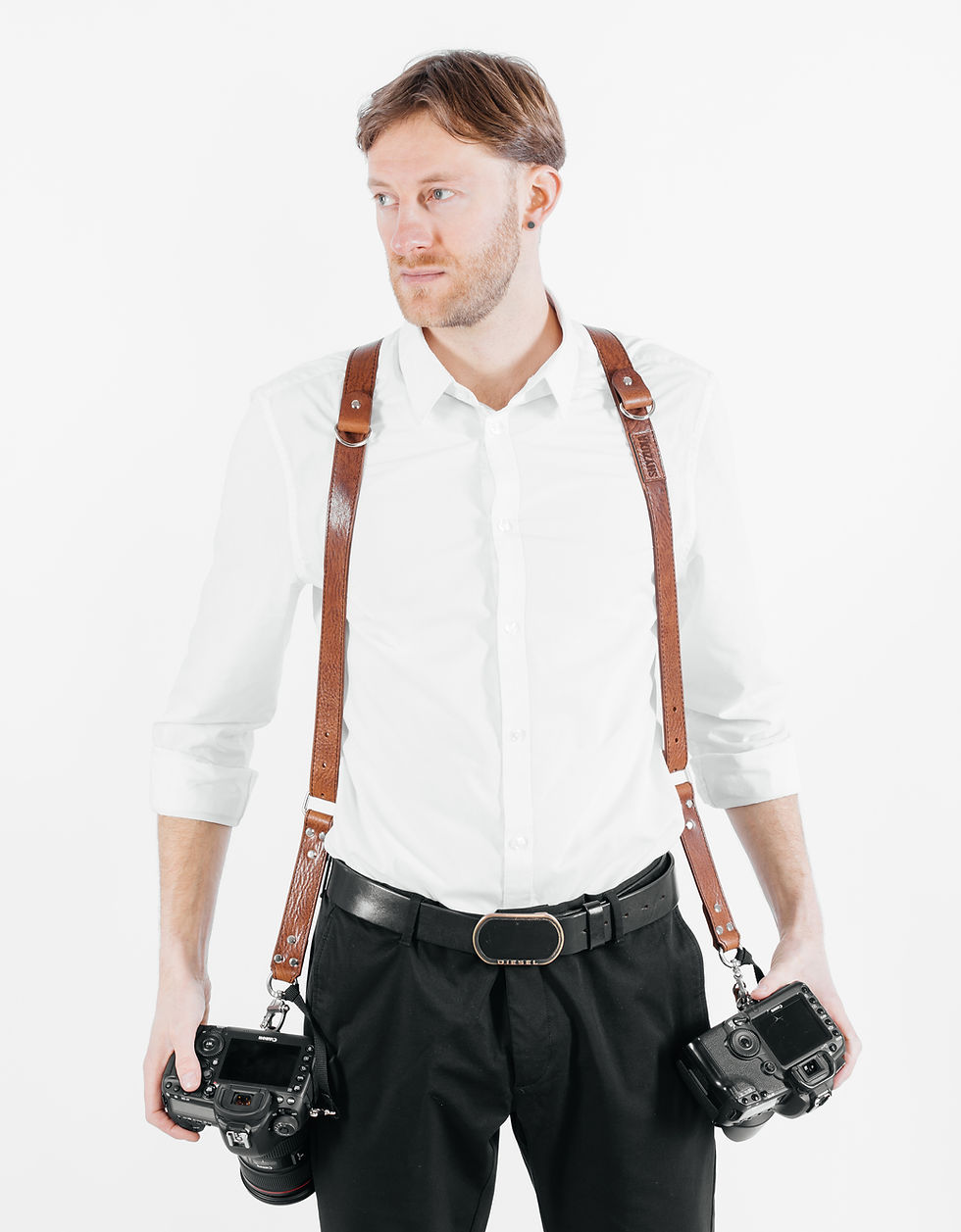 Thumbnail: Dual Camera Strap in Pebbled Brown Color