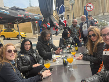 All the Ladies in the House.....Say Hi!!!