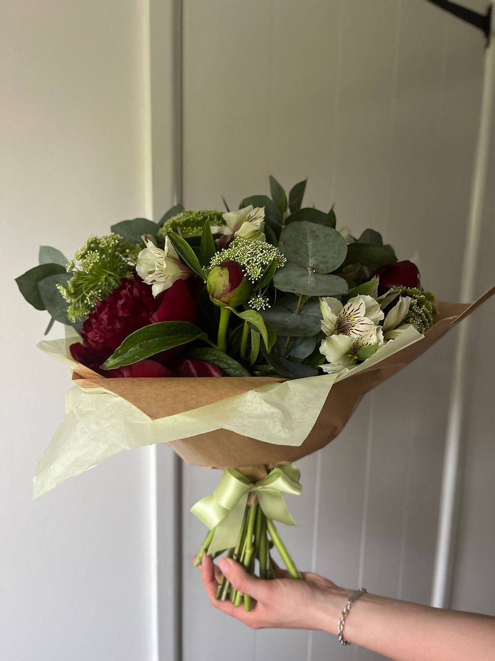 Thumbnail: Florist's Choice Hand-Tied Bouquet