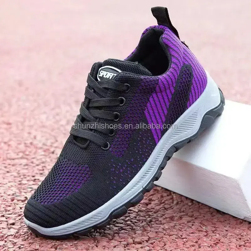 Miniatura: Sneakers Sportive da Donna Stile Platform