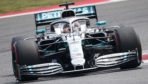 Illegal Mercedes'Front Wing