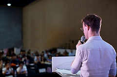 Donner une conférence