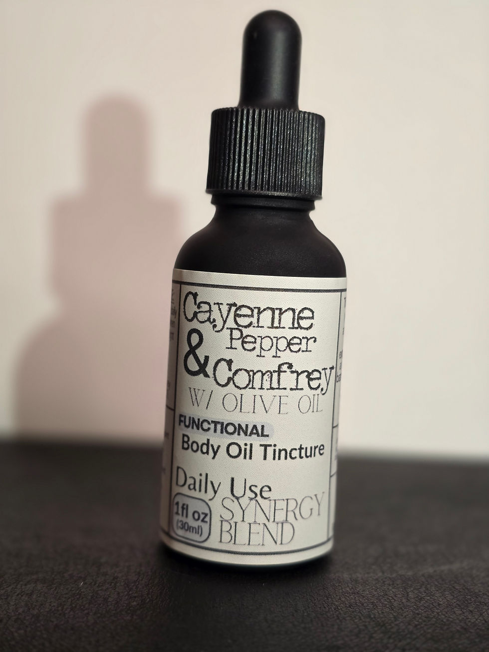 Triple Extraction Cayenne & Comfrey Body Oil