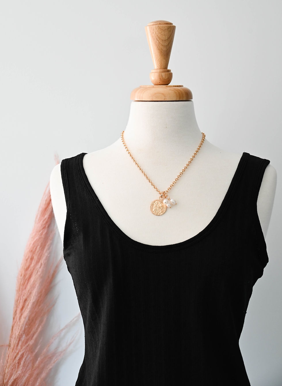 Thumbnail: Gold Disc Pearl Necklace
