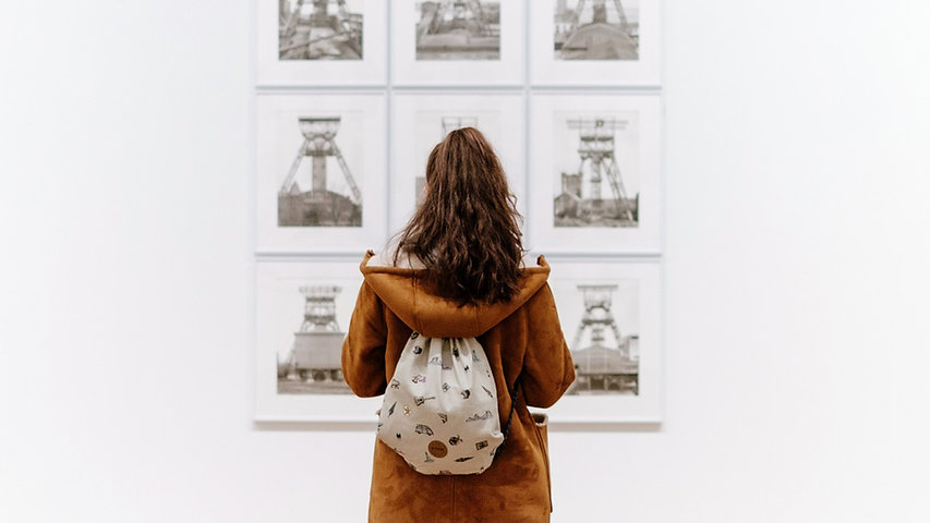looking at art