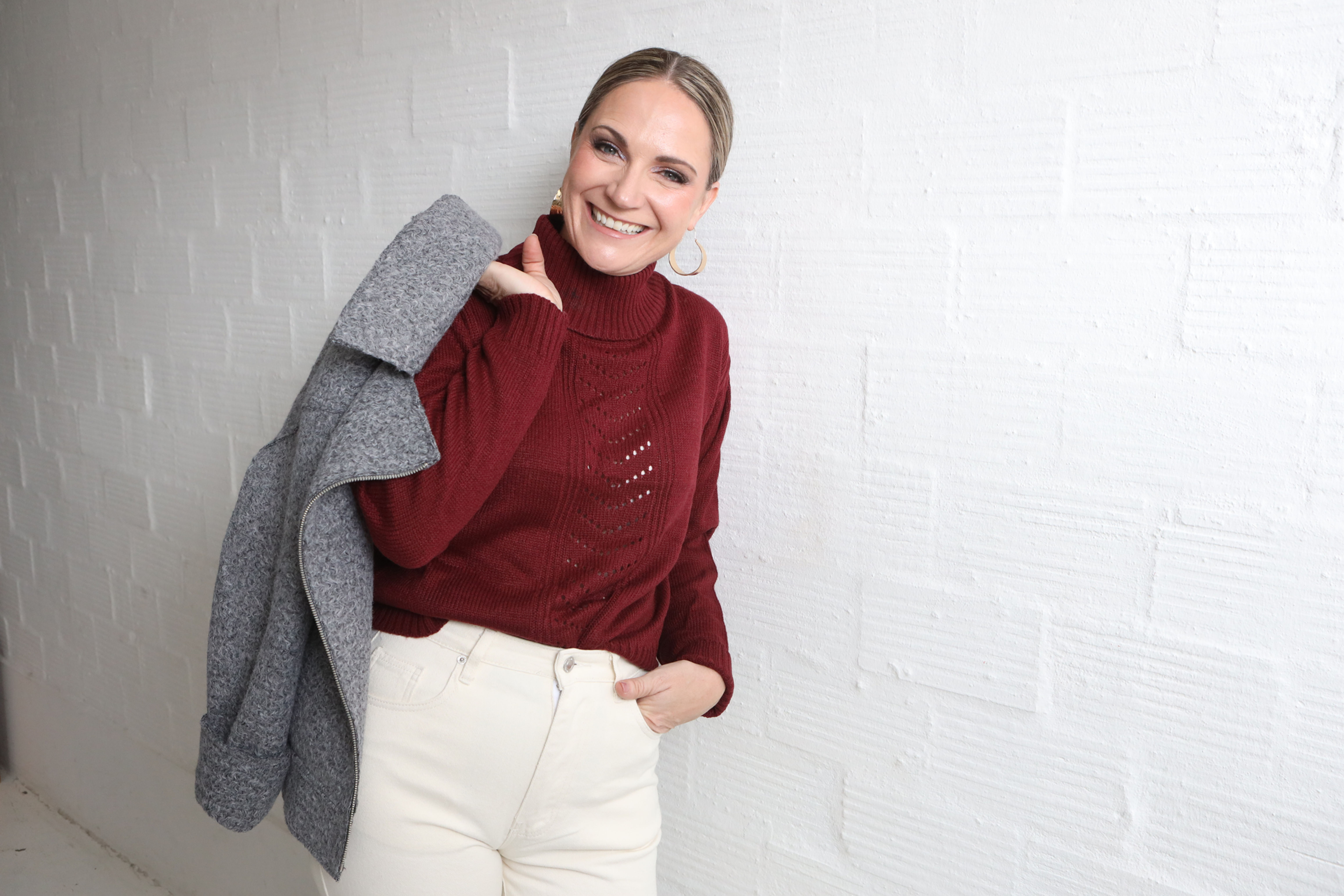 MERLOT POLO NECK KNIT