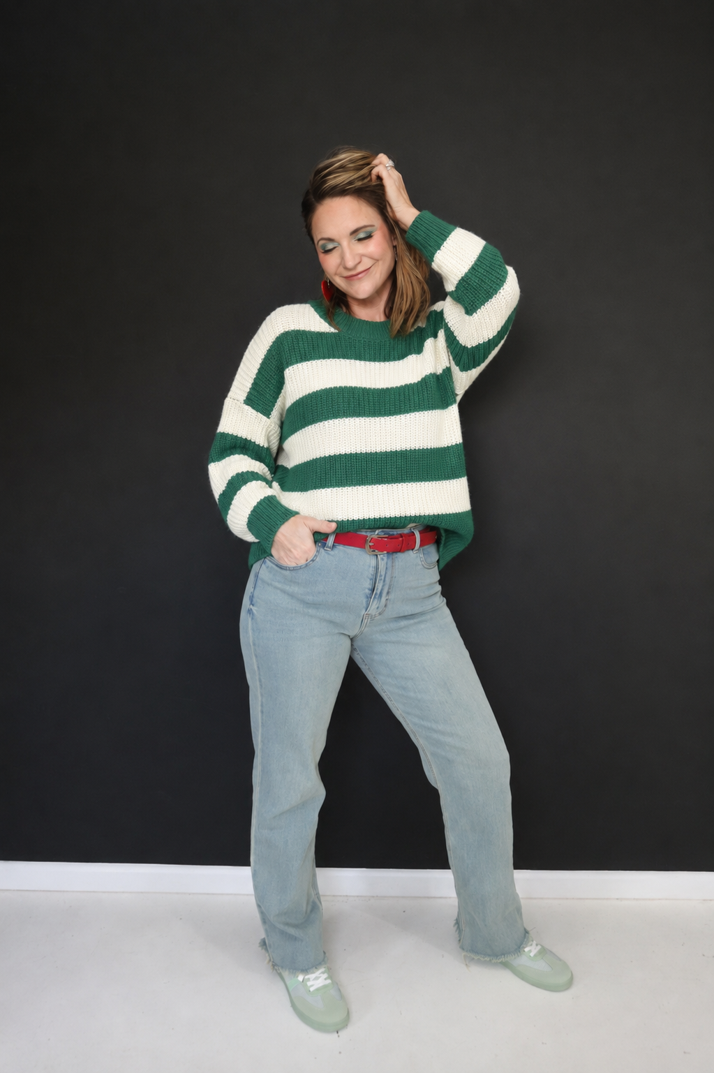 GREEN AND WHITE STRIPE KNIT