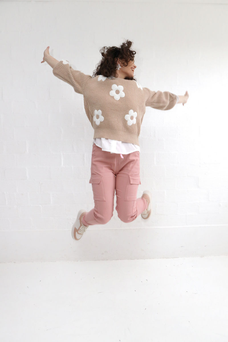 Thumbnail: TAUPE DAISY KNIT