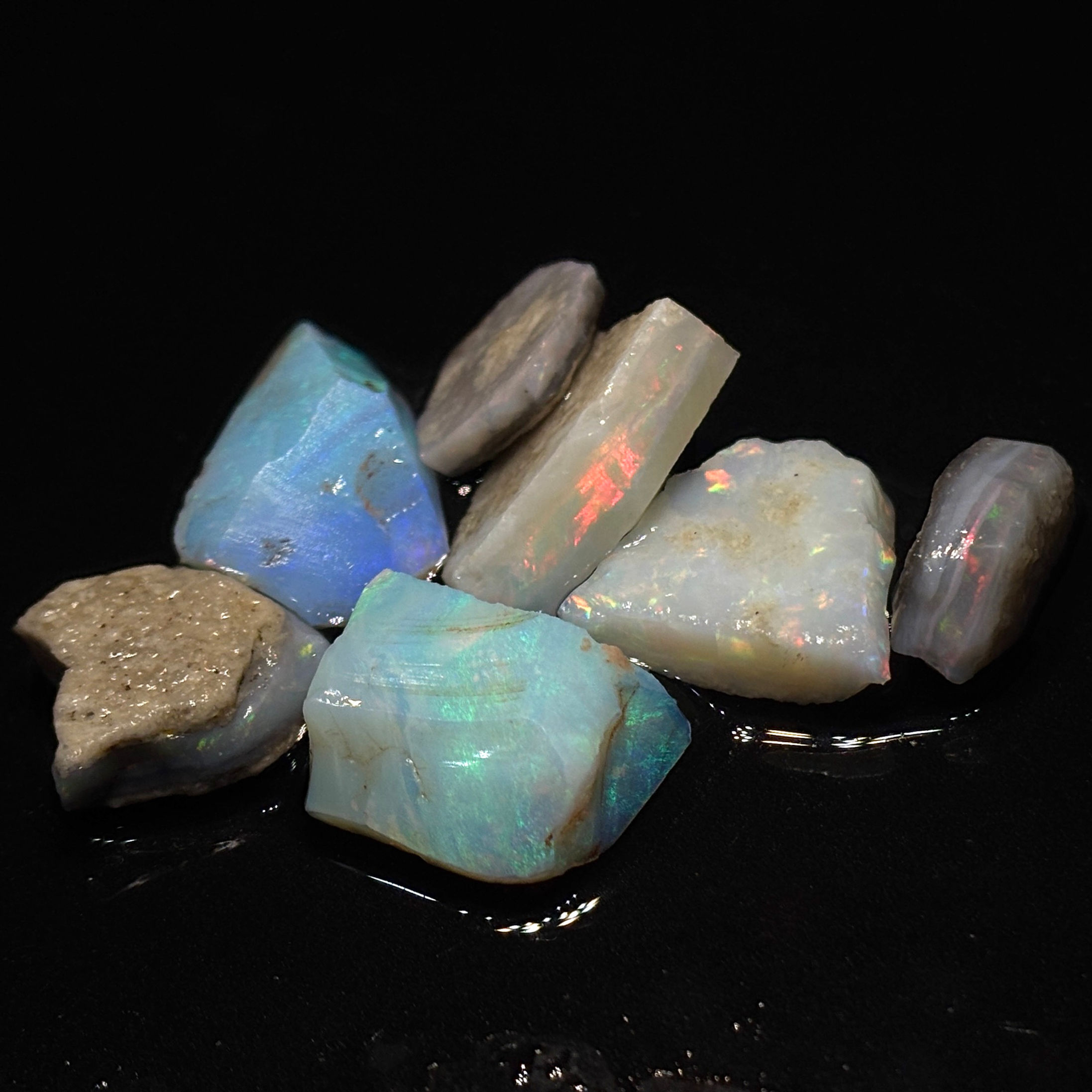 Rough Shining Australian Mintabie Opal Stone Parcel