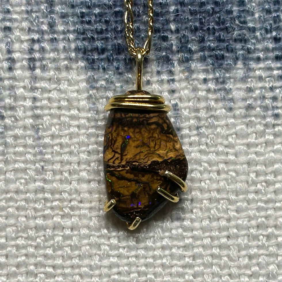 Thumbnail: Beautiful Australian Koroit Earring & Necklace Gold Jewelry Set