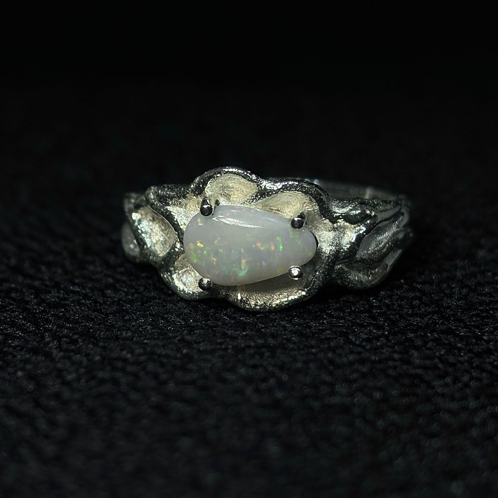 Thumbnail: Australian Coober Pedy Clam Shell Opal Ring