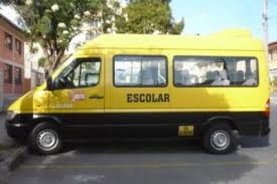 furgoneta-con-recorridos-escolares-quito_1