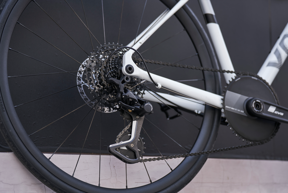 Thumbnail: Road Bike Lightweight 7.8kg, 1290g Aluminum Frame + 345g Carbon Fork