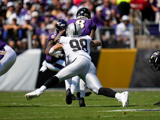 Maxx Crosby traded to Ravens
