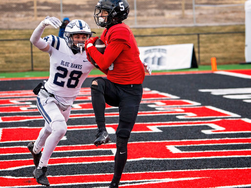 No. 4 Bulldogs Win First Playoff Game Since 1994, Topple Blue Hawks 41-14 (Photo Gallery)