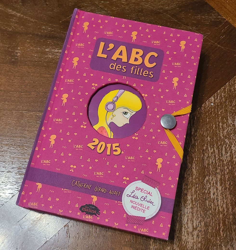 L'ABC des filles (10 ans +) beau livre couverture dure en super état