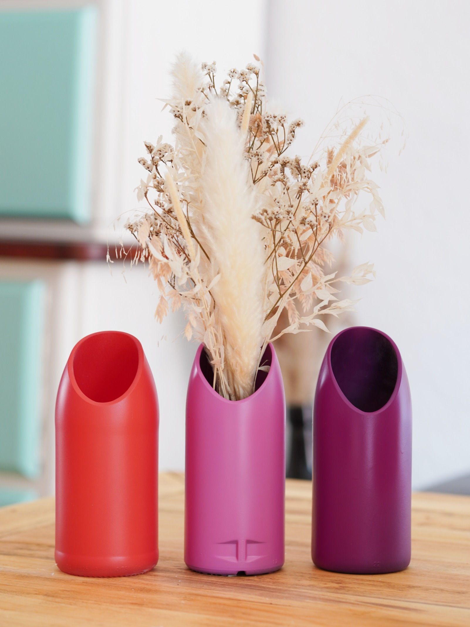 Vase aus Weinflaschen