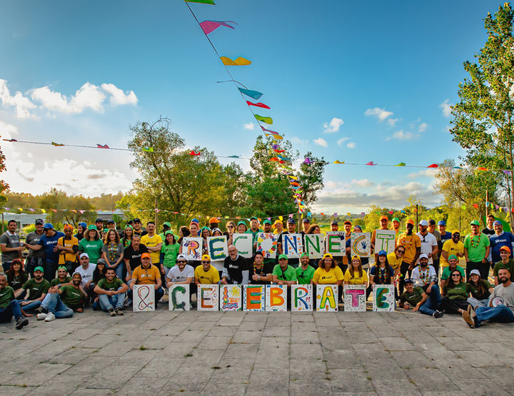 Connect and celebrate your team