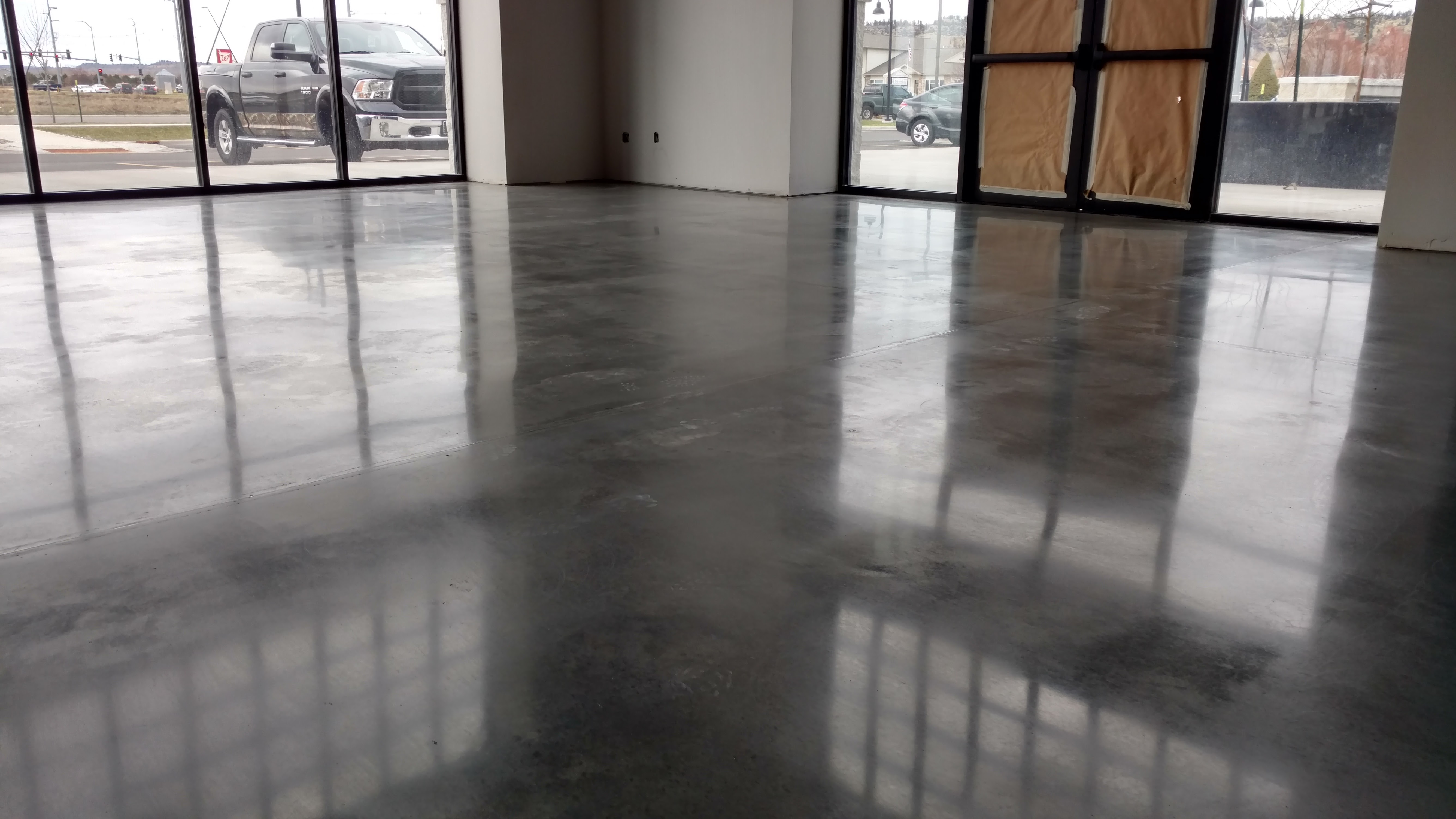 Hybrid Polish and seal
