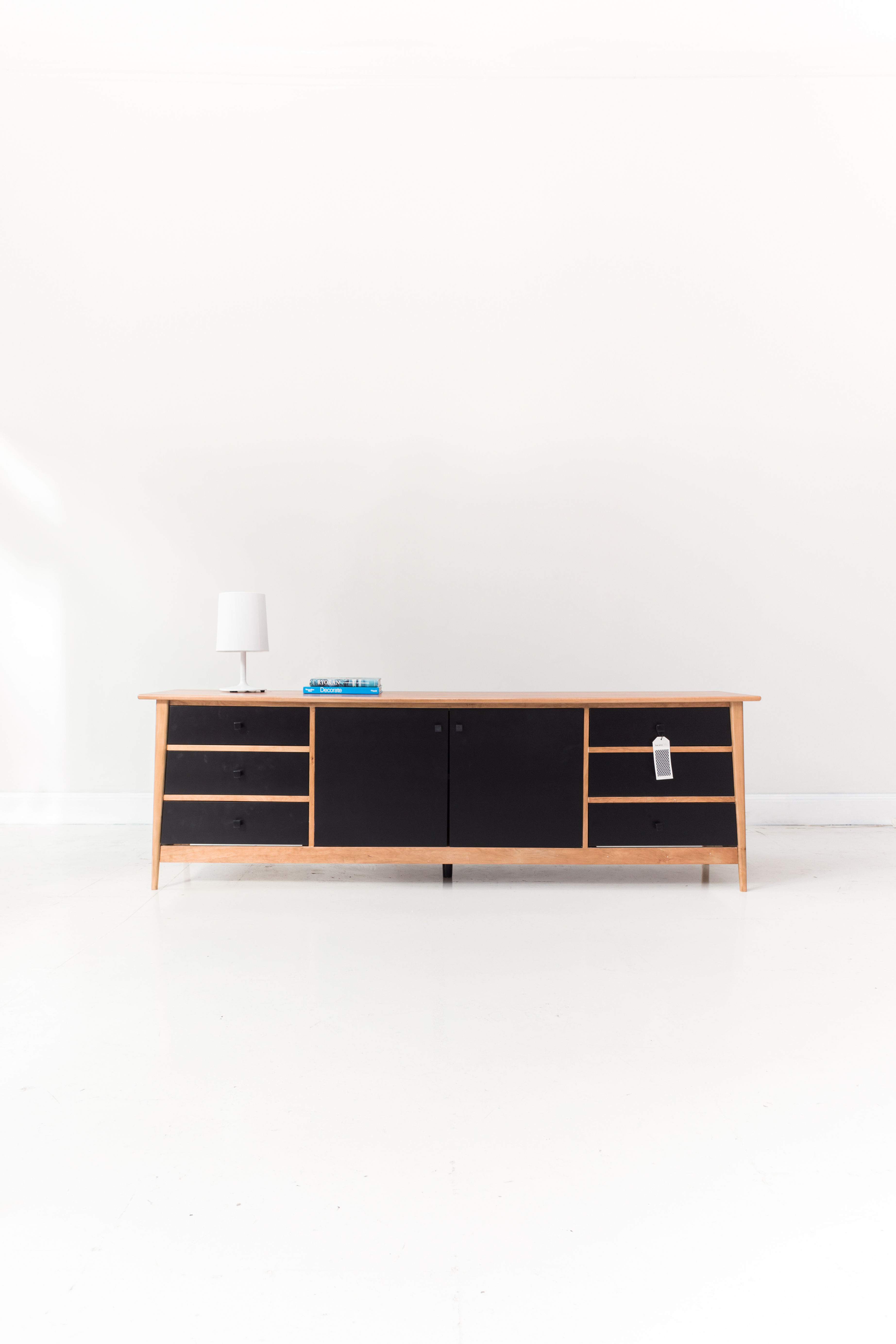 Vajillero Araña Con 6 Cajones y 2 Puertas (stock 1)