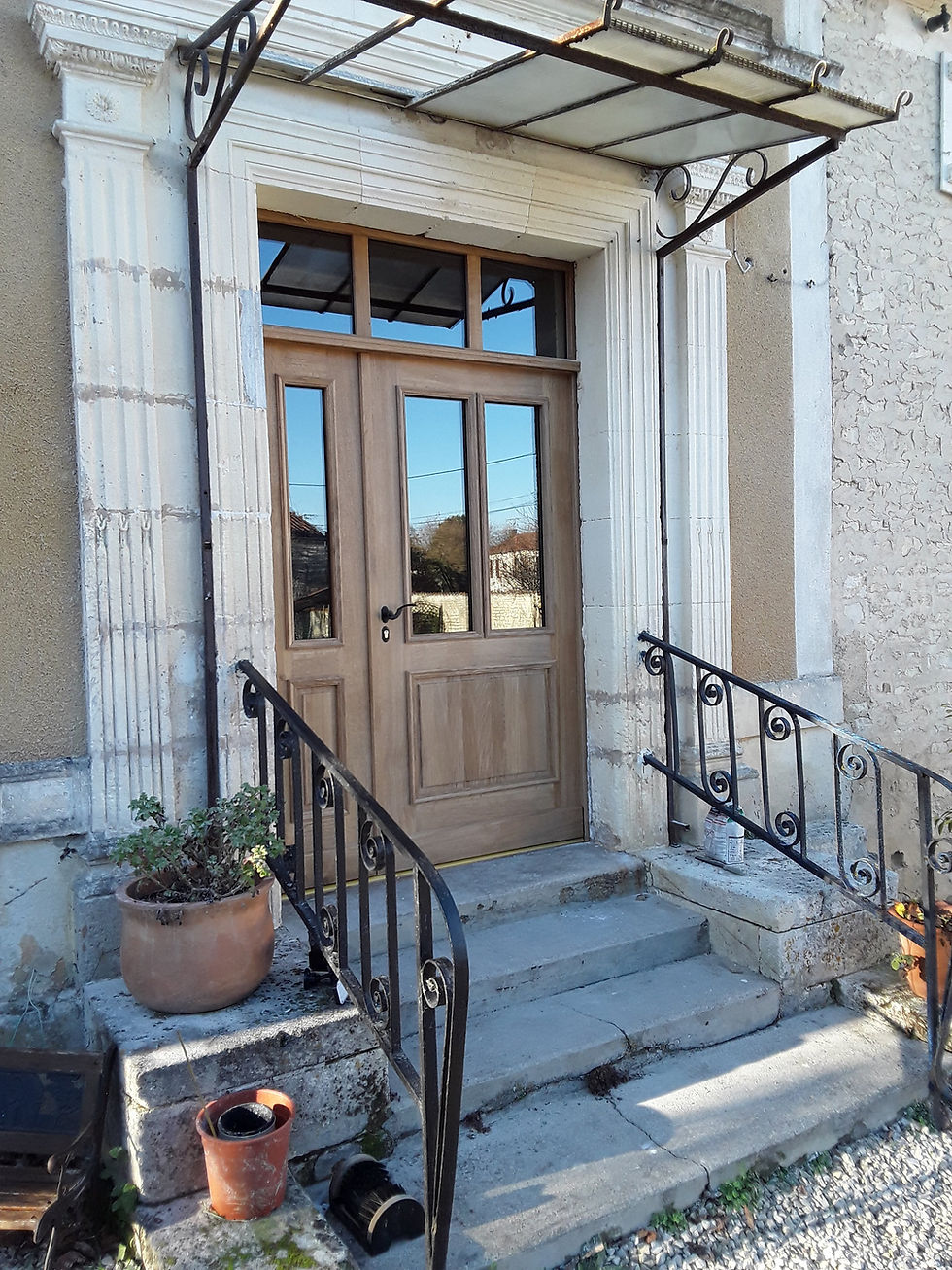 Oak entrance door with transom