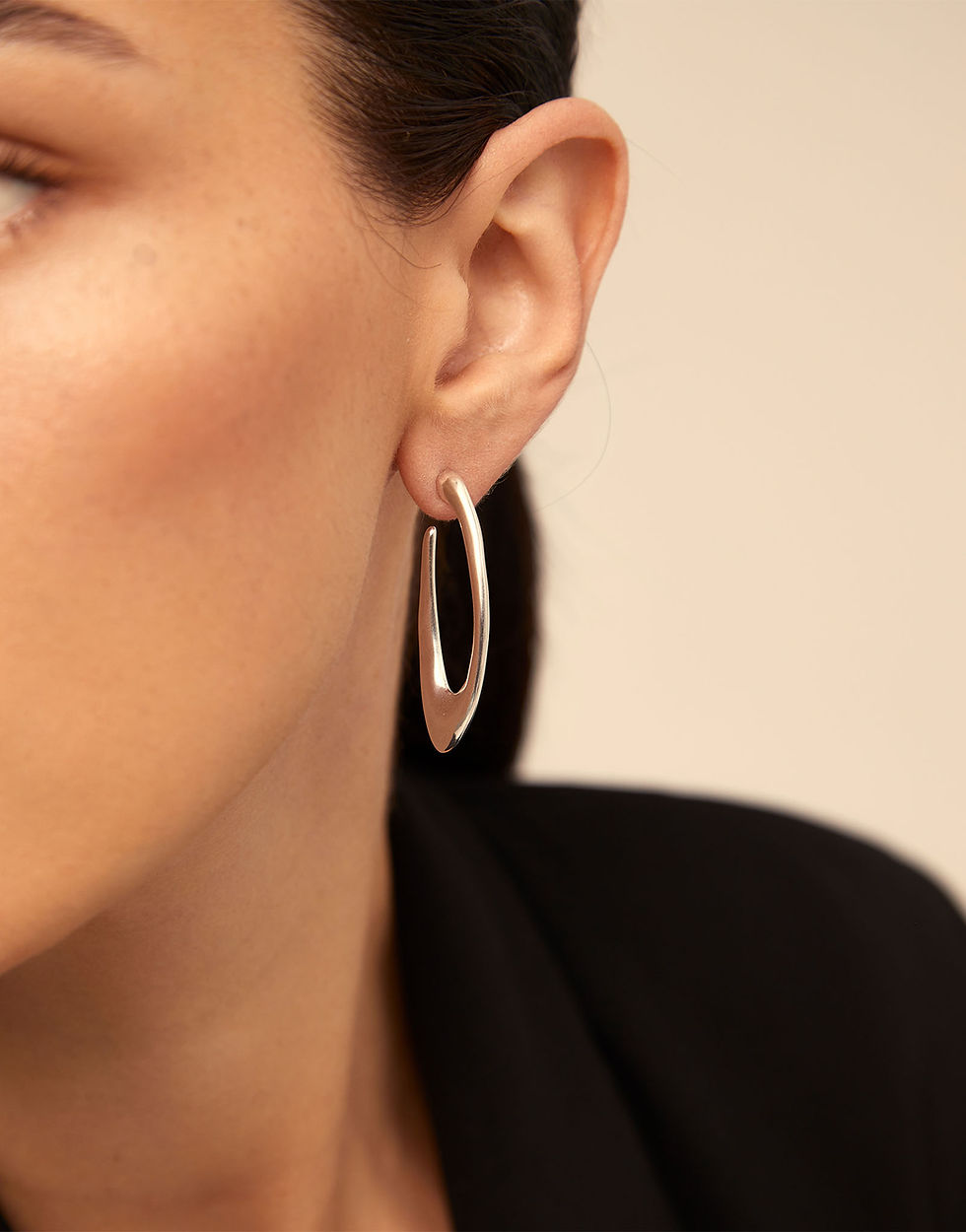 Thumbnail: UNOde50 Tu Orbitas Earrings