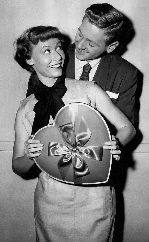 Beverly_Wills_Tom_Peters_I_Married_Joan_