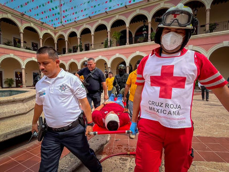 Protección Civil El Fuerte realiza simulacro con trabajadores del Palacio Municipal