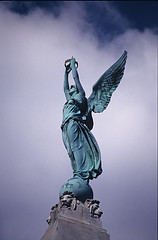 164505860_94fbfd0a84_m