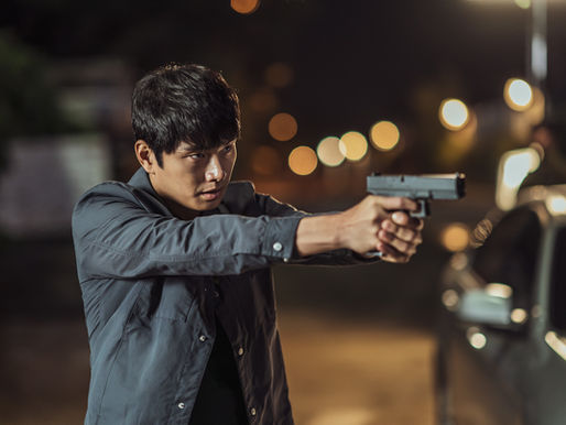 型男權相佑《大畫特務》變身網漫作家