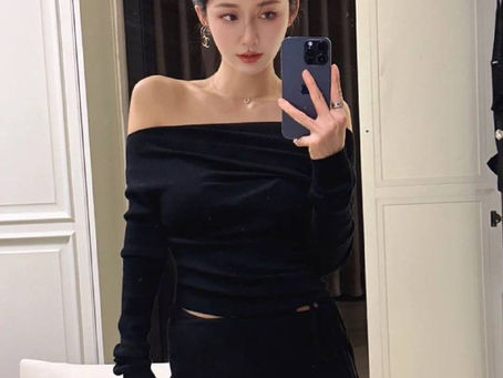 笑意融融十足诱惑,水滑透亮湿哒哒小婊贝体质