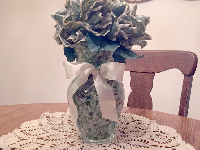DIY Money Rose Bouquet