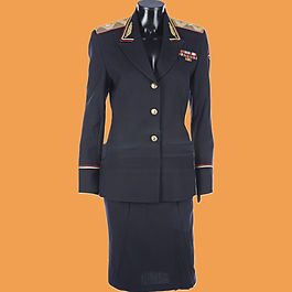 Worn by Catherine Zeta Jones in the 2013 action comedy film Red 2.