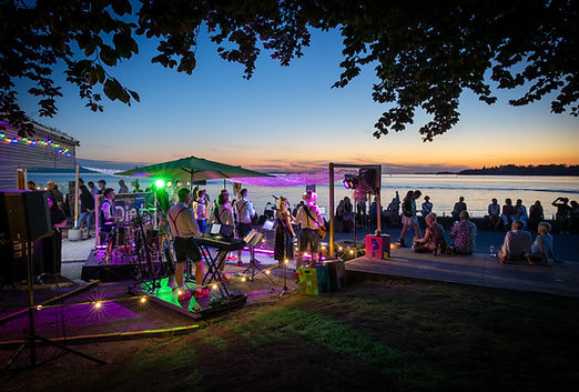 30 - Hintere Insel-30.jpg