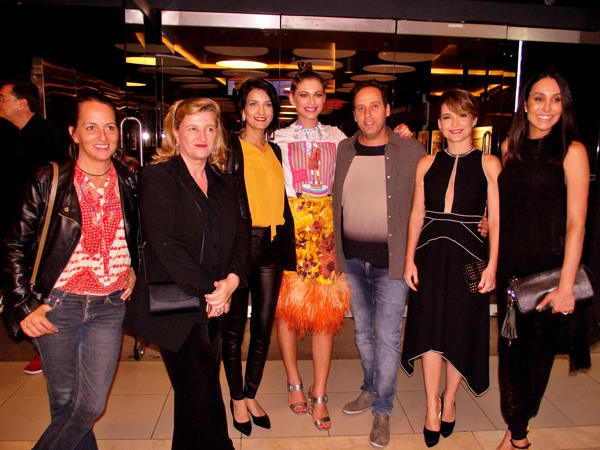 Elenco,produtores e atores reunidos