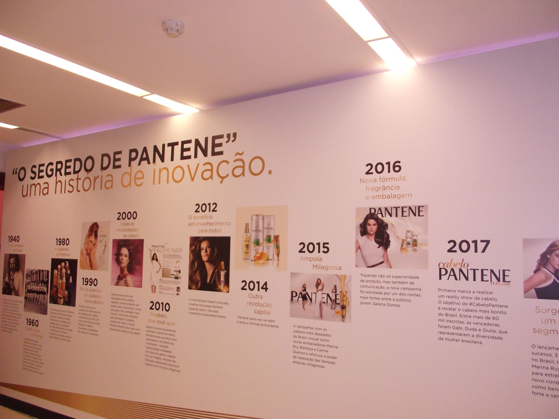Mural com trajetória Pantene