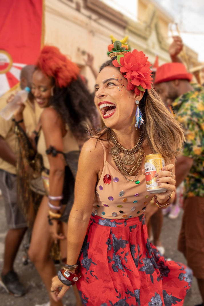 ''Amstel patrocina principais festas,blocos e ensaios do Carnaval de São Paulo''