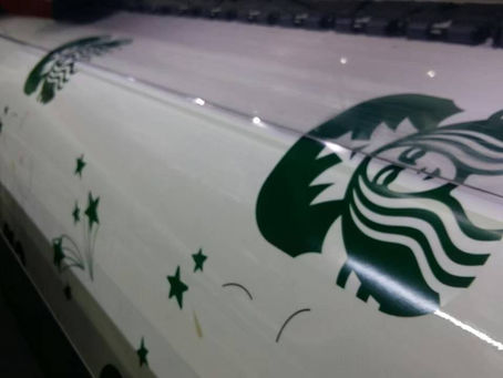 สติ๊กเกอร์ใสพิมพ์หมึกขาว