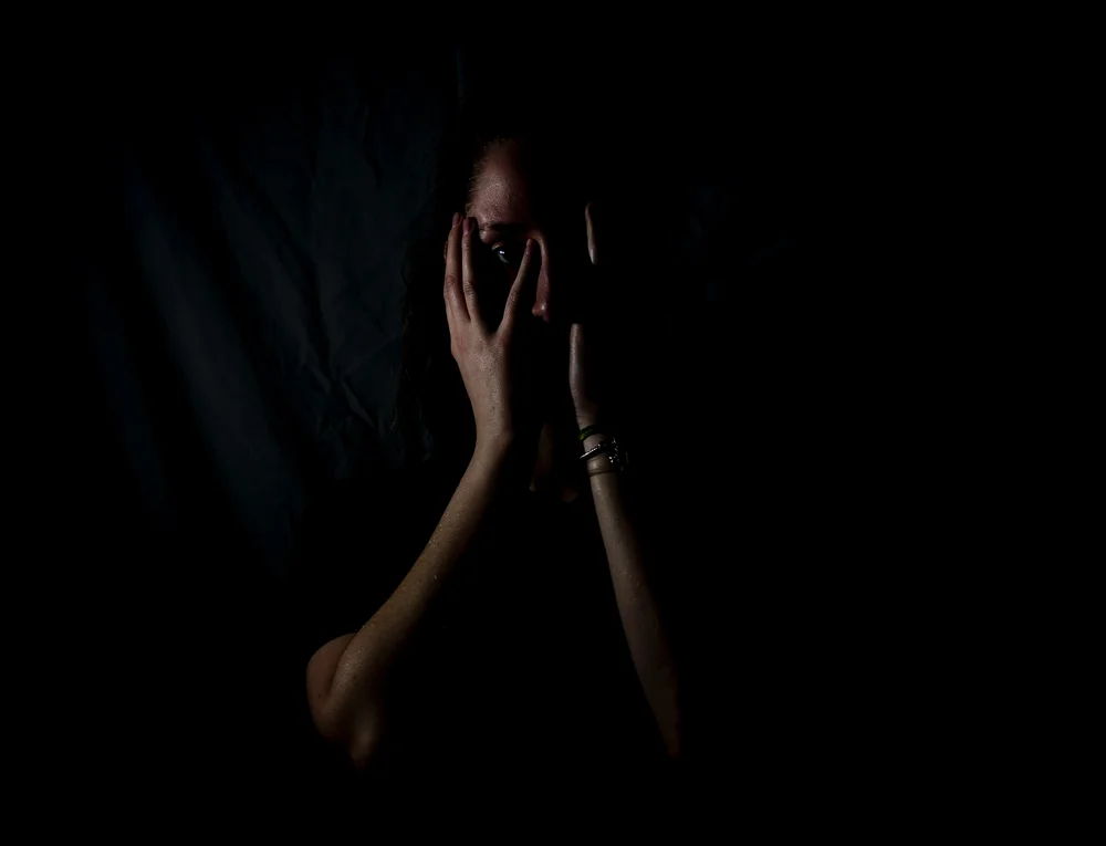 Femme crise d'angoisse